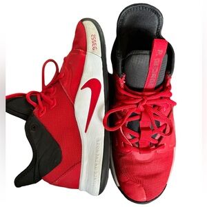 Nike Men’s PG3 University Red Basketball Shoes Size 7